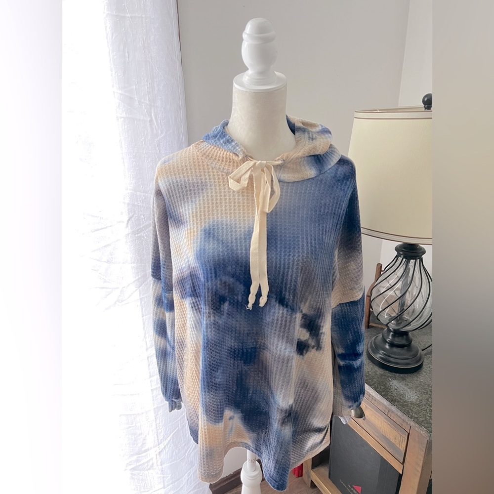 NWOT Pink Lily Tie-Dye hoodie